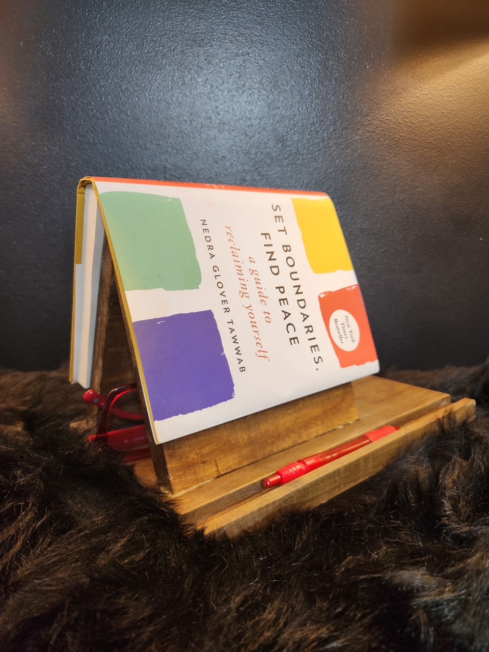 Triangle Book Stand